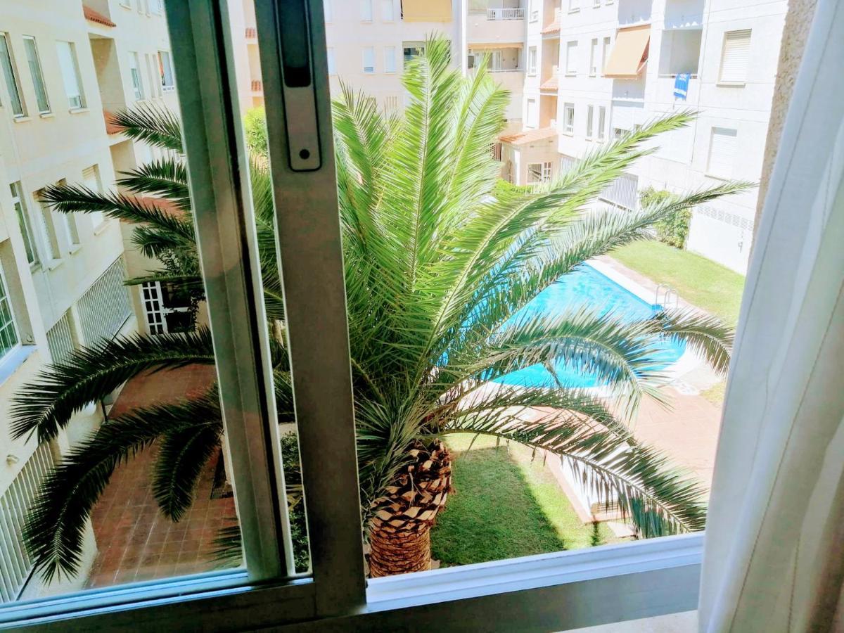 Appartamento Piso vacacional con piscina en Benicàssim Esterno foto
