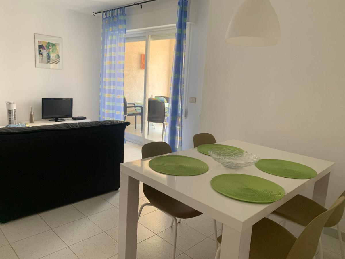Appartamento Piso vacacional con piscina en Benicàssim Esterno foto